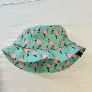bucket hat